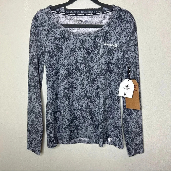 NWT Avanlanche Long Sleeve Snakeskin Top Medium - Picture 1 of 5